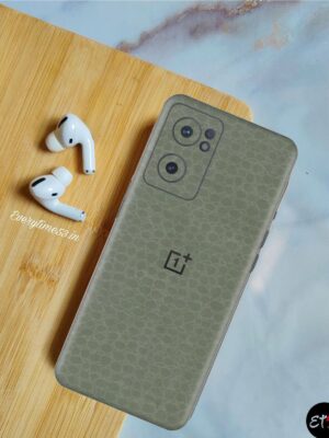 Leather Armor Green Mobile Skin